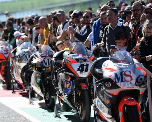 aprila all stars.jpg, 83 KB