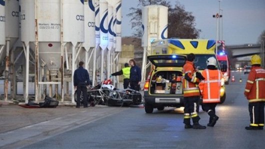 ariel atom3.jpg, 64 KB