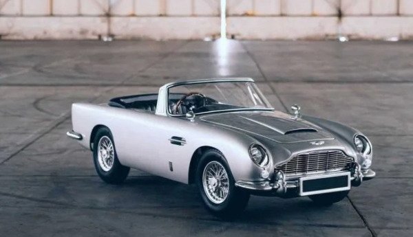 aston db5 6.jpg, 47 KB