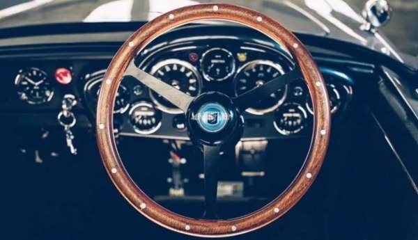 aston db5 6666.jpg, 58 KB