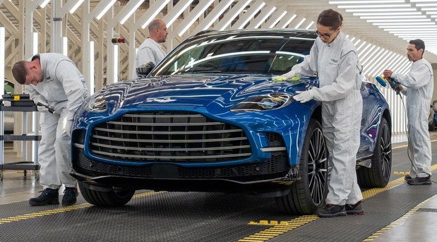 aston fabrika 1.jpg, 87 KB