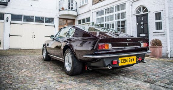 aston john 11.jpg, 60 KB