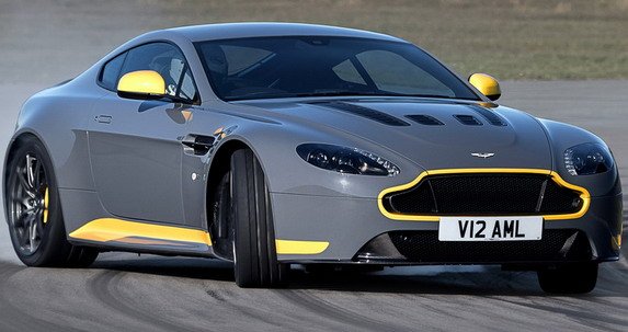aston v12 1111.jpg, 49 KB