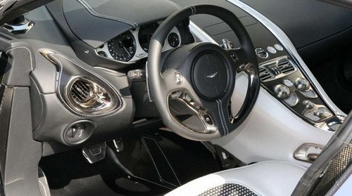 aston-martin-one-77-a-villa-deste_78.jpg, 46 KB