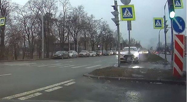 audi crash.jpg, 71 KB