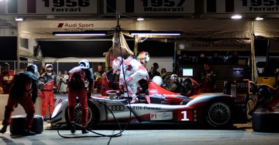 audi r15 1.jpg, 60 KB