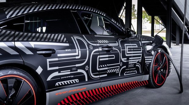 audi-e-tron 111.jpg, 81 KB