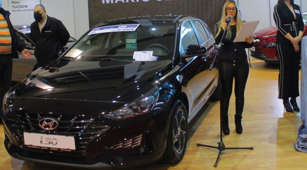 auto expo 366.jpg, 69 KB