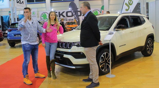 auto expo 377.jpg, 73 KB