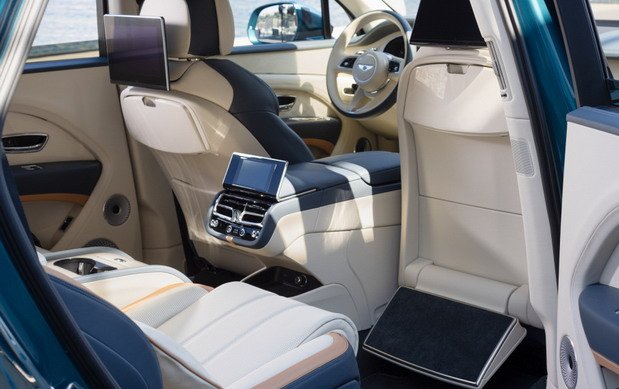 bentley bentayga 77777.jpg, 66 KB