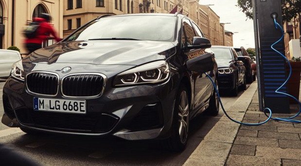 bmw 225xe 1.jpg, 73 KB