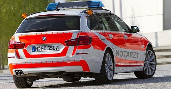 bmw 5 Series touring Paramedic Vehicle.jpg, 63 KB