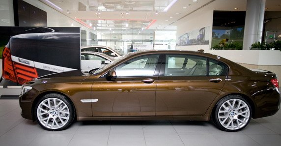 bmw 7 uae 1.jpg, 54 KB