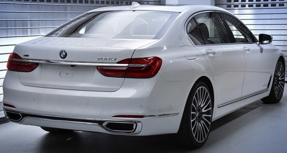 bmw 750 11.jpg, 57 KB