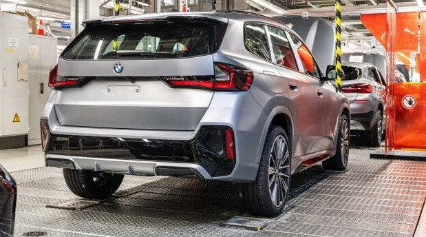 bmw fabrika 11.jpg, 87 KB