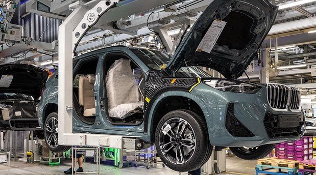 bmw fabrika 1111.jpg, 105 KB