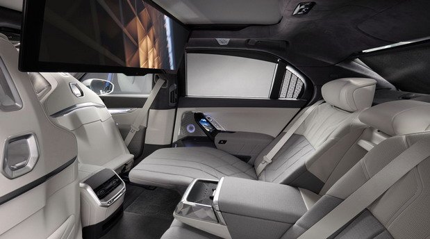 bmw i7 40211111.jpg, 56 KB