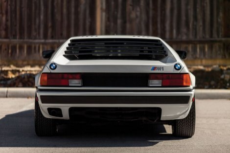 bmw m1 1999.jpg, 27 KB