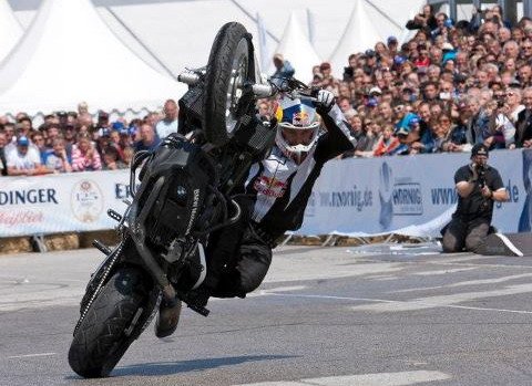 bmw motorrads 1.jpg, 63 KB