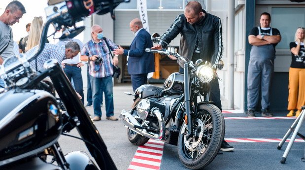 bmw r18 111.jpg, 101 KB