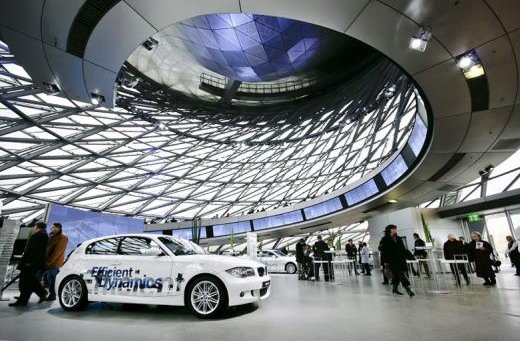 bmw welt.jpg, 73 KB