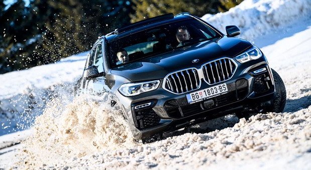 bmw x 4444.jpg, 94 KB