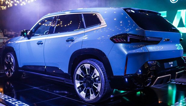 bmw xm 344444.jpg, 72 KB