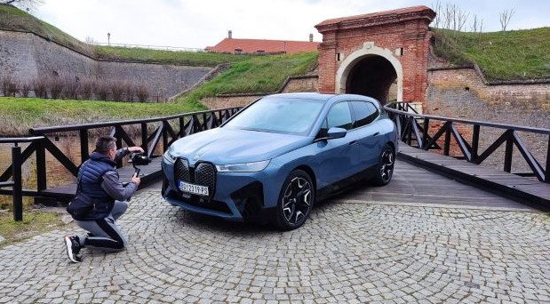 bmw-ix ams.jpg, 97 KB