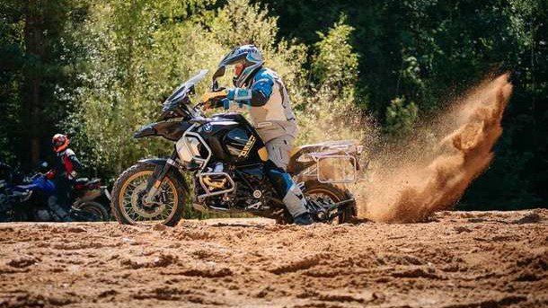bmw-r-1250-gs-adventure-2.jpg, 107 KB
