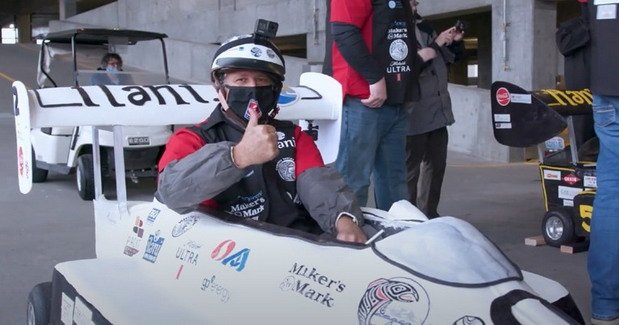 cake car 1.jpg, 59 KB