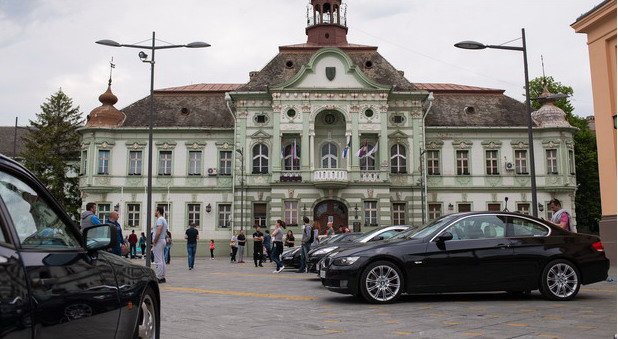 cars 333333.jpg, 78 KB