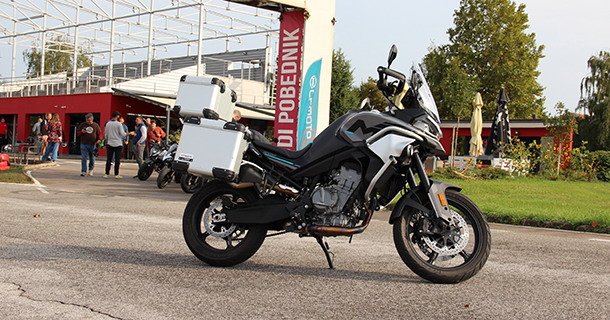 cf moto 800mt.jpg, 98 KB