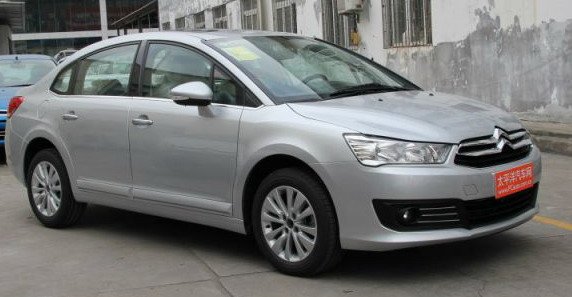 citroen quatre 1111.jpg, 45 KB