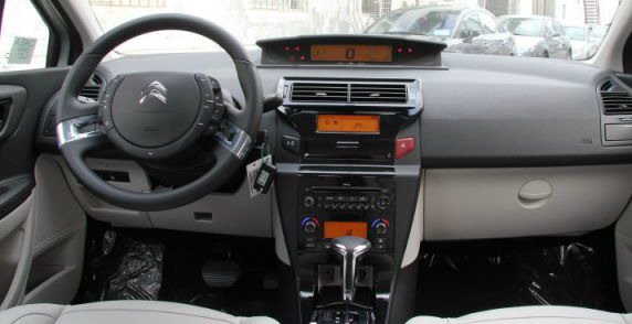 citroen quatre 111111.jpg, 35 KB