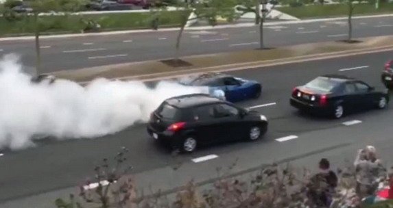 corvette burnout.jpg, 45 KB