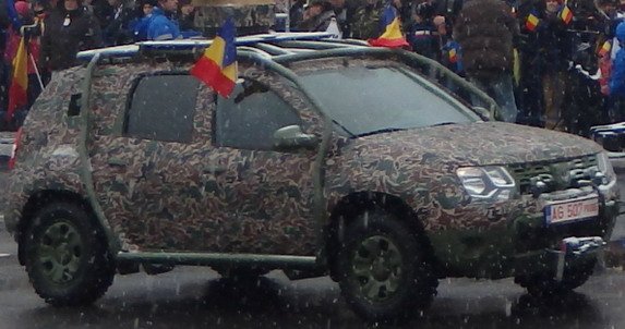 dacia duster army.jpg, 57 KB