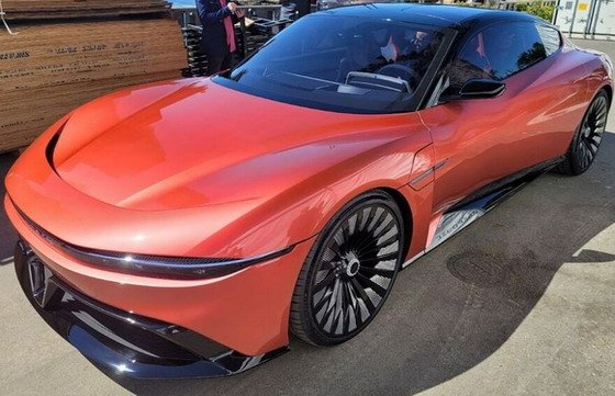 delorean alpha 11.jpg, 68 KB