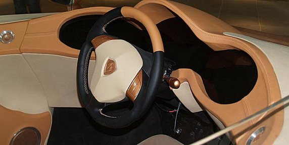 dok ing topless 11.jpg, 42 KB