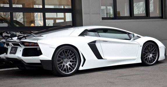 ds aventador.jpg, 50 KB