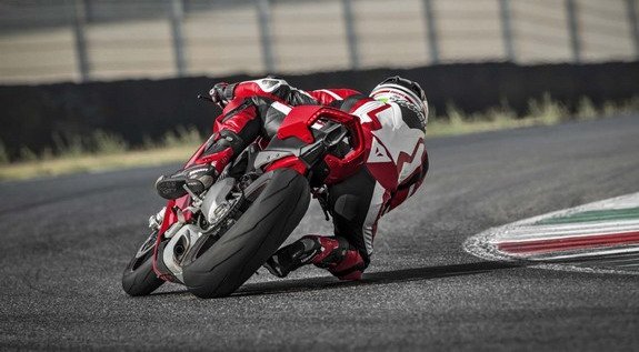 ducati-Panigale-V4-2.jpg, 62 KB
