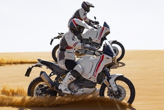 ducati-desertx-4.jpg, 55 KB