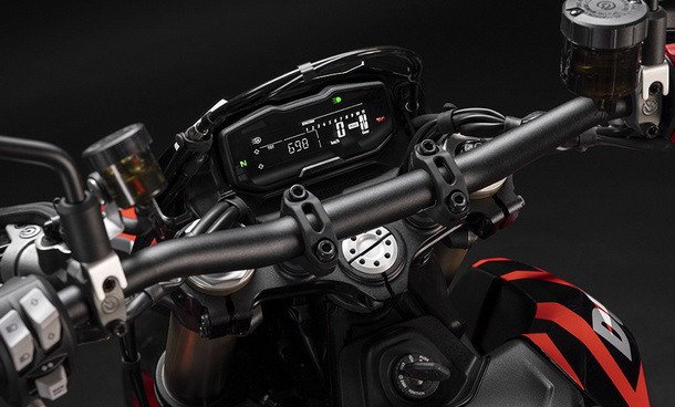 ducati-hypermotard-698-mono-6.jpg, 72 KB