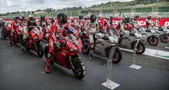 ducati-riding-experience 11.jpg, 74 KB