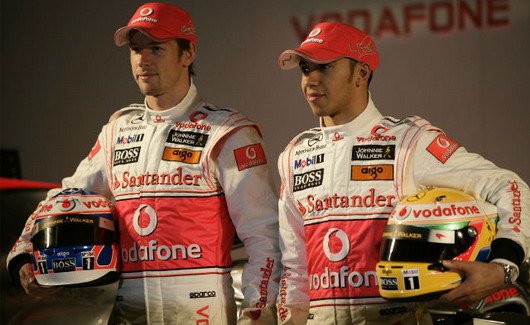 f1 baton hamilton.jpg, 62 KB