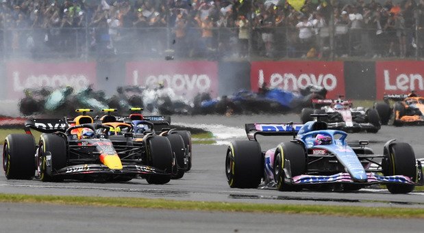 f1 silverstone.jpg, 67 KB