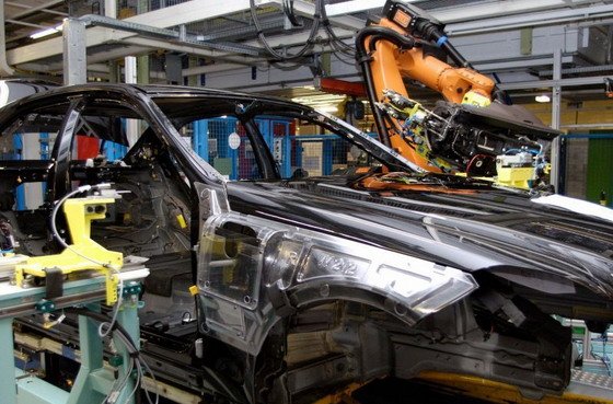 fabrika mercedes.jpg, 87 KB