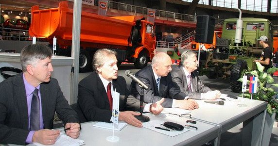 fap sajam 11.jpg, 65 KB