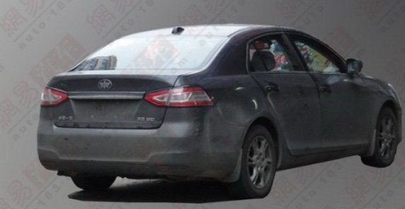 faw-besturn b90 11.jpg, 31 KB