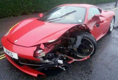 ferrari crash 1.jpg, 44 KB