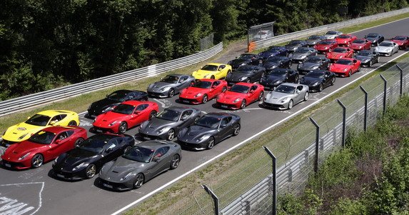 ferrari f12 1.jpg, 88 KB
